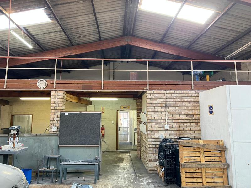 To Let commercial Property for Rent in North End Eastern Cape